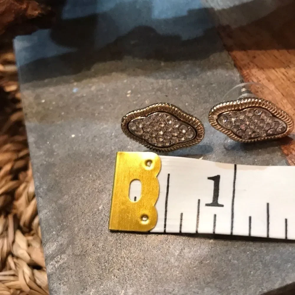 Gold‎ Colored with Rhinestone Design Studs
